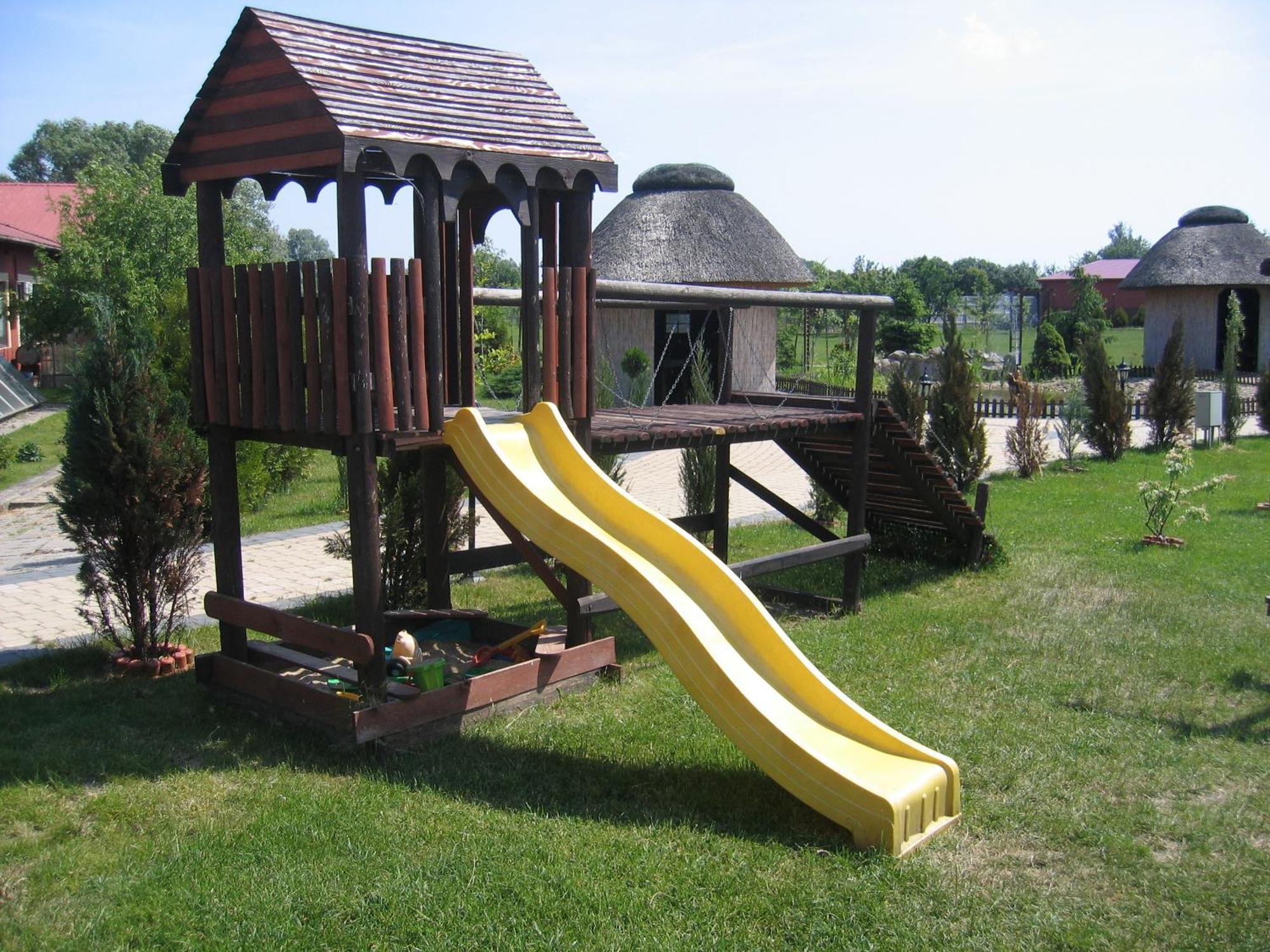 Hotel Gregor Pszczółki Exteriör bild